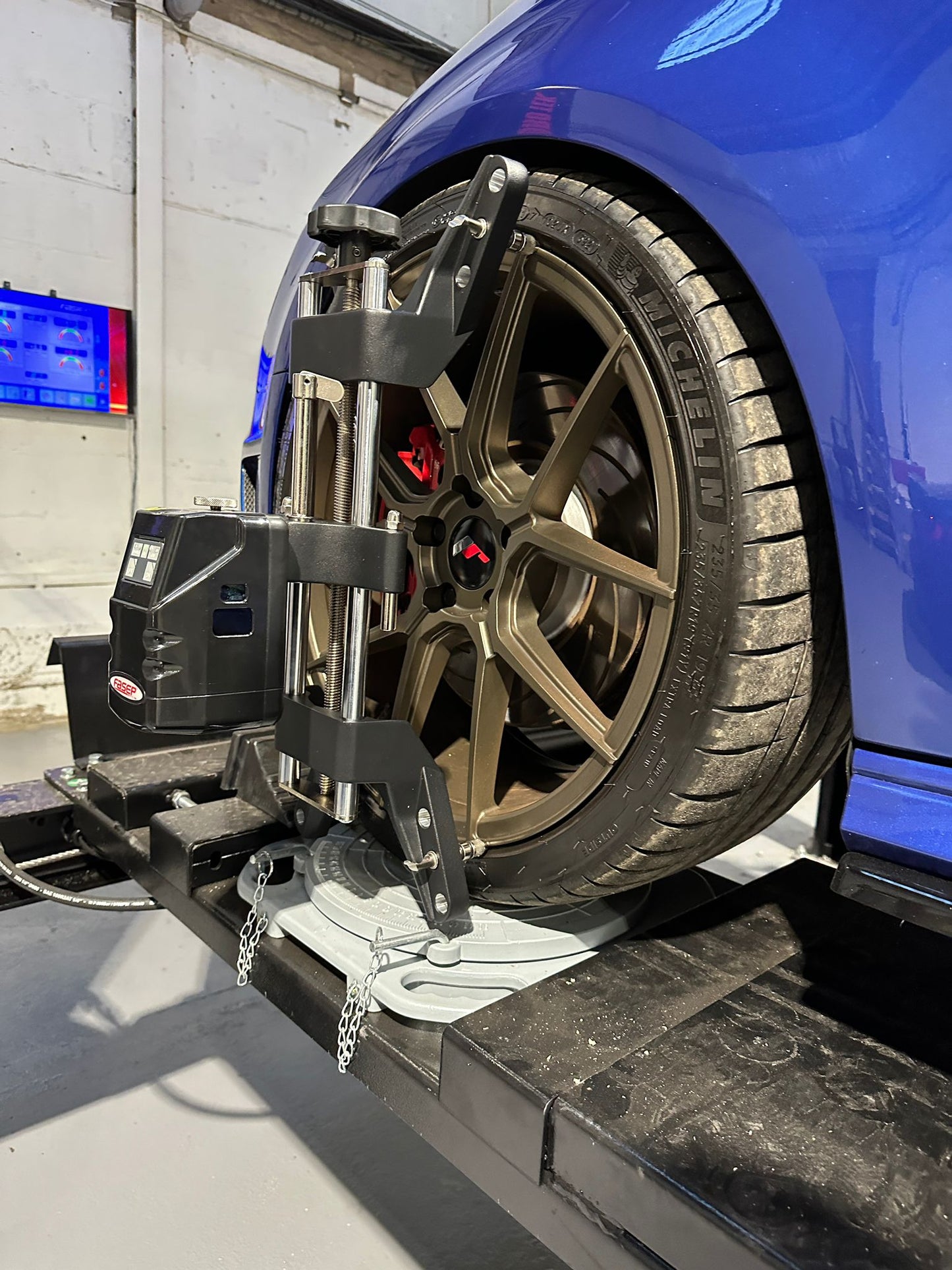 4 Wheel Alignment